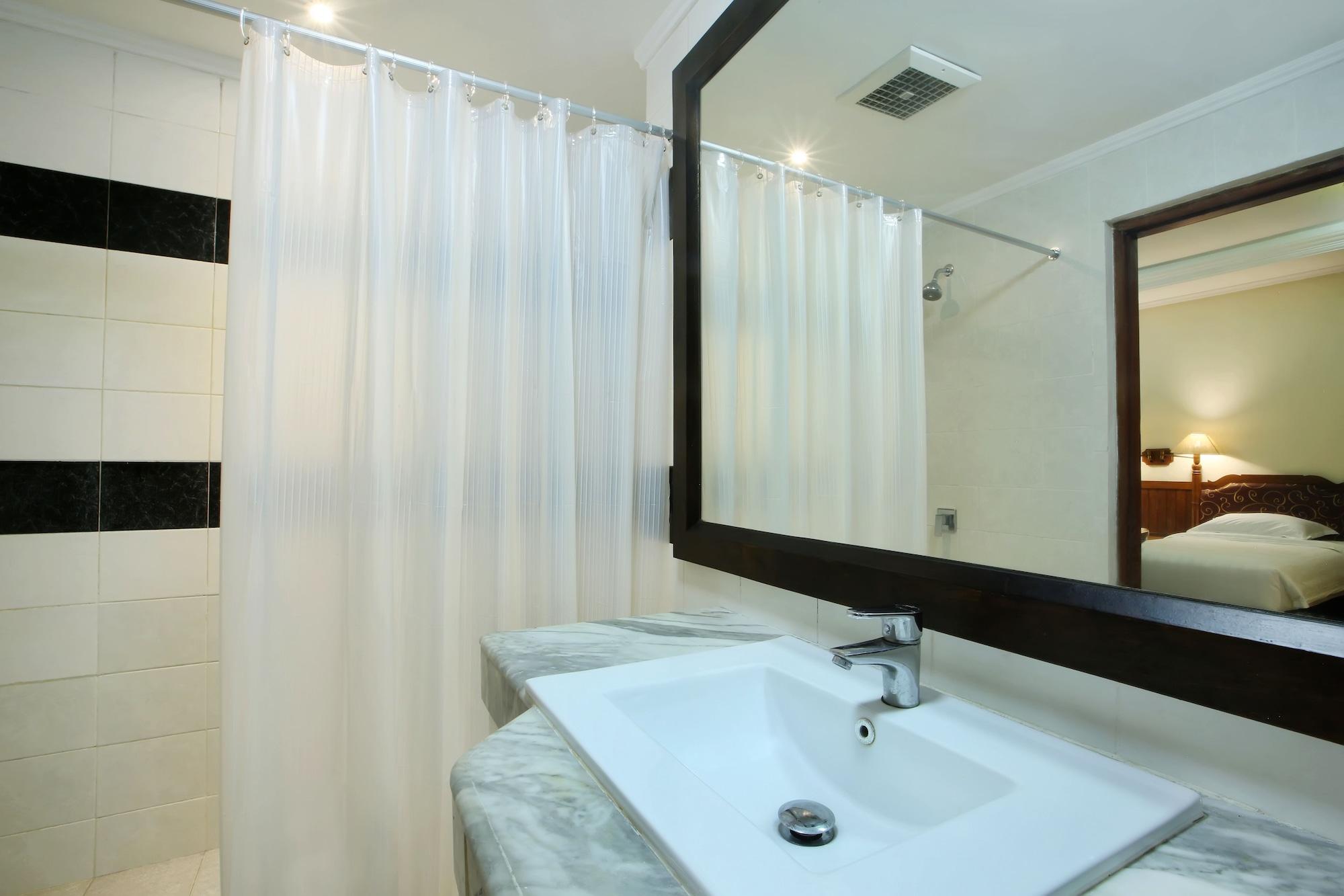 Bali Bungalo Hotel Kuta  Bagian luar foto