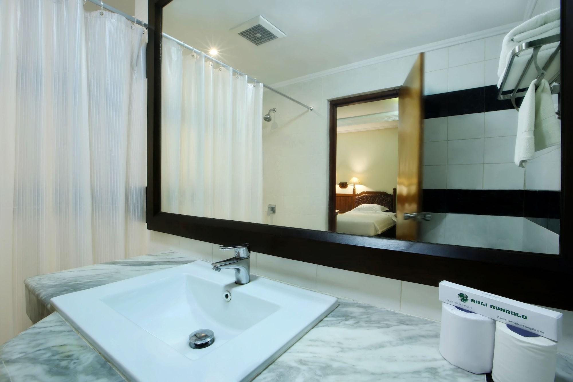 Bali Bungalo Hotel Kuta  Bagian luar foto
